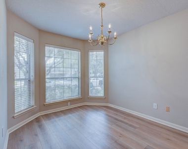 21507 Siros Isle Drive - Photo Thumbnail 6