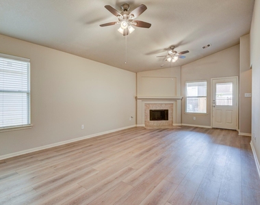 21507 Siros Isle Drive - Photo Thumbnail 14