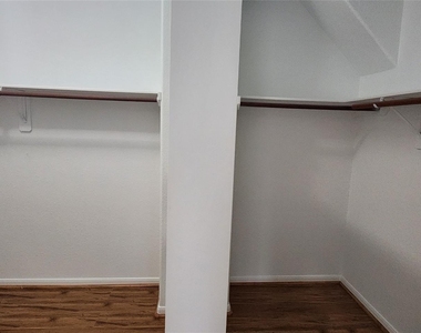 9710 Fieldbloom Lane - Photo Thumbnail 12