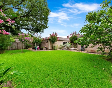 12210 Ravenmoor Drive - Photo Thumbnail 2