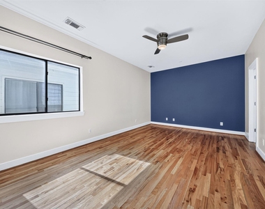 4106 Spencer Street - Photo Thumbnail 15