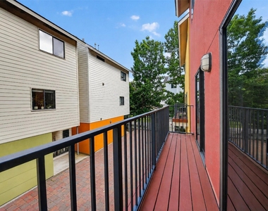 4106 Spencer Street - Photo Thumbnail 11