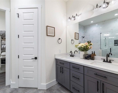 4802 Angleton Street - Photo Thumbnail 8