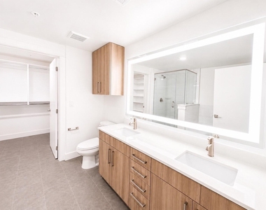 3120 Smith Street - Photo Thumbnail 8