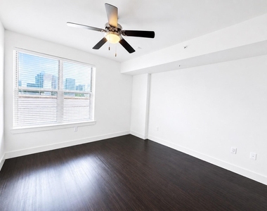 3120 Smith Street - Photo Thumbnail 11