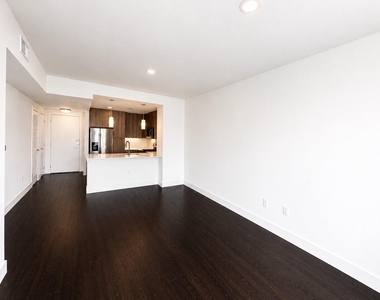 3120 Smith Street - Photo Thumbnail 2