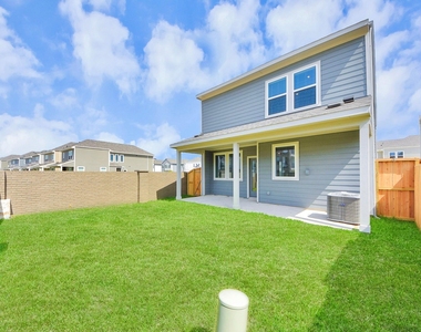 1043 Cedar Place Lane - Photo Thumbnail 24