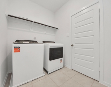 1043 Cedar Place Lane - Photo Thumbnail 21