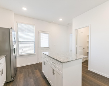 14483 Cedar Ledge Lane - Photo Thumbnail 7