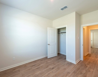 16015 Sage Harvest Street - Photo Thumbnail 8
