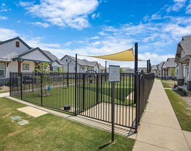 7205 Borland Lane - Photo Thumbnail 32