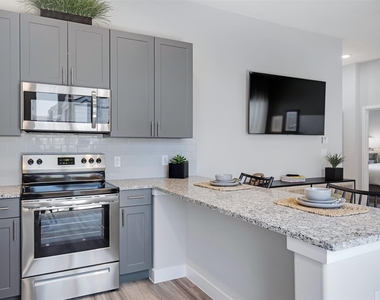 7205 Borland Lane - Photo Thumbnail 11