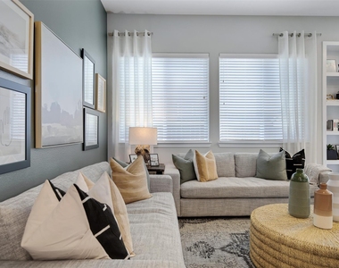 7205 Borland Lane - Photo Thumbnail 5