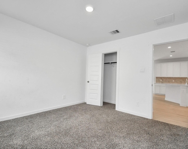 29935 Gallatin River Lane - Photo Thumbnail 24