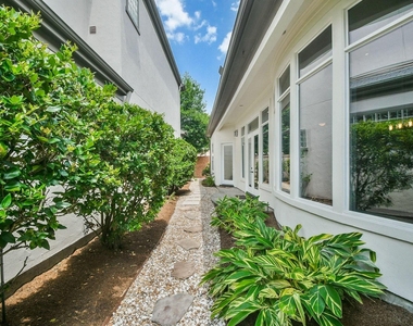 2702 Tudor Manor - Photo Thumbnail 44