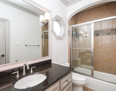2702 Tudor Manor - Photo Thumbnail 39