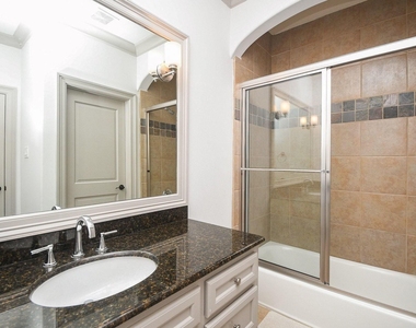 2702 Tudor Manor - Photo Thumbnail 30