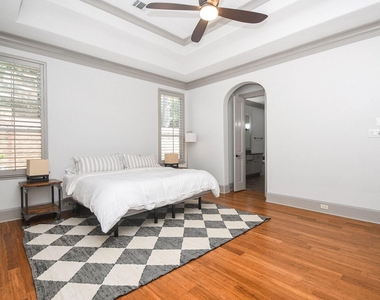 2702 Tudor Manor - Photo Thumbnail 21