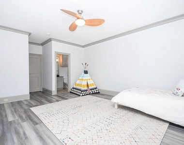 2702 Tudor Manor - Photo Thumbnail 34