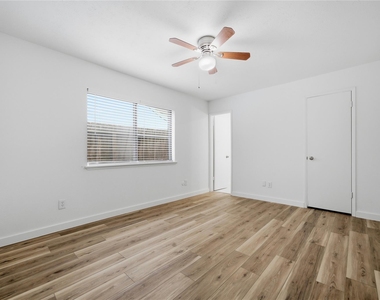 2126 Quail Valley East Drive - Photo Thumbnail 10
