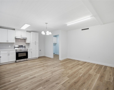 2126 Quail Valley East Drive - Photo Thumbnail 19