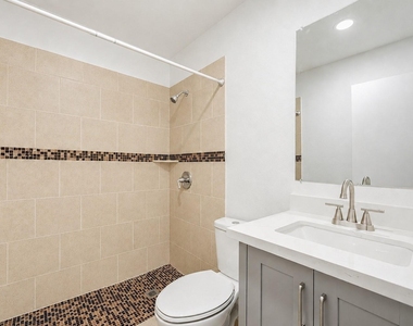 2126 Quail Valley East Drive - Photo Thumbnail 4