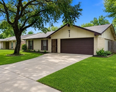 2126 Quail Valley East Drive - Photo Thumbnail 1