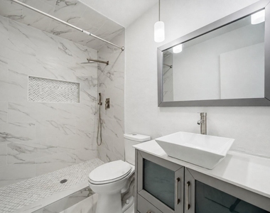 2126 Quail Valley East Drive - Photo Thumbnail 12