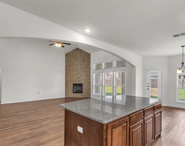 1209 Rogers Parkway - Photo Thumbnail 9