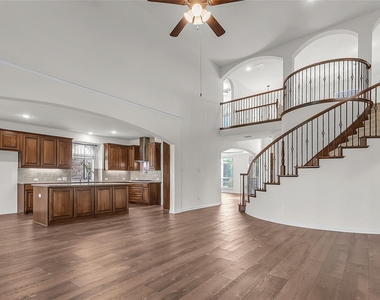 1209 Rogers Parkway - Photo Thumbnail 15