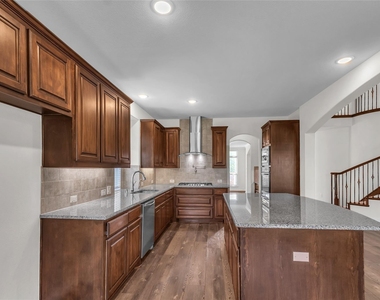 1209 Rogers Parkway - Photo Thumbnail 11
