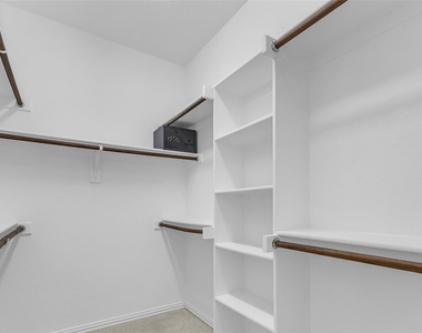 1209 Rogers Parkway - Photo Thumbnail 26