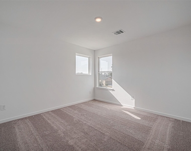 1127 Sugar Drive - Photo Thumbnail 39