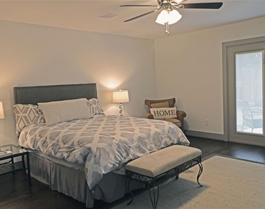 5527 Valkeith Drive - Photo Thumbnail 16