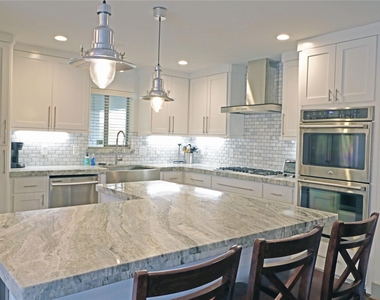 5527 Valkeith Drive - Photo Thumbnail 2