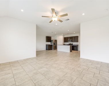 7547 Cattle Walker Court - Photo Thumbnail 9