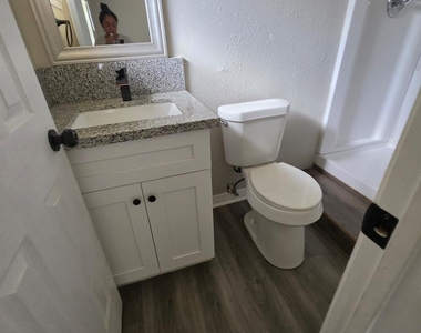 10922 Lockgate Lane - Photo Thumbnail 2