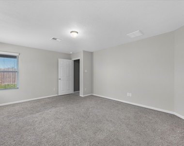 2606 Zephyr Lane - Photo Thumbnail 13