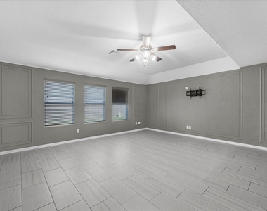 2606 Zephyr Lane - Photo Thumbnail 3