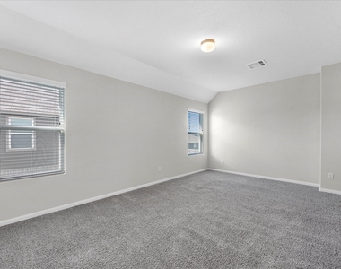 2606 Zephyr Lane - Photo Thumbnail 16