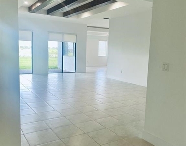 4771 Frattina Street W - Photo Thumbnail 20