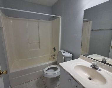 4836 Golfview Boulevard - Photo Thumbnail 10