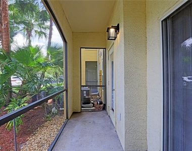 11540 Villa Grand - Photo Thumbnail 9