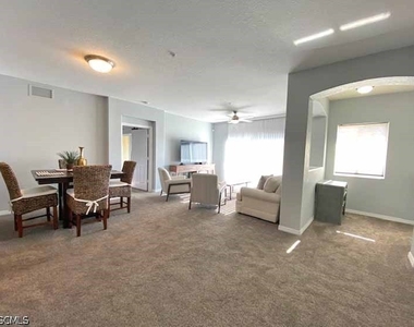 13180 Bella Casa Circle - Photo Thumbnail 6