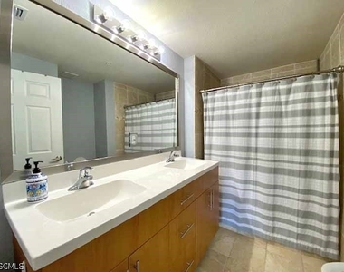 13180 Bella Casa Circle - Photo Thumbnail 18