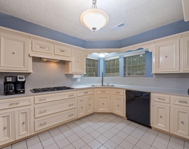 9719 Godstone Lane - Photo Thumbnail 7