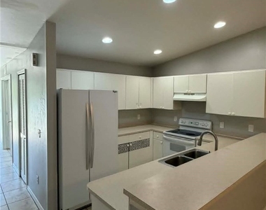 4444 29th Street Sw - Photo Thumbnail 12