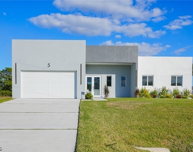 5 Sw 26th Place - Photo Thumbnail 32