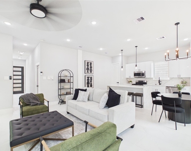 3748 Corder Street - Photo Thumbnail 4