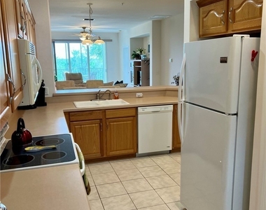 20061 Sanibel View Circle - Photo Thumbnail 10